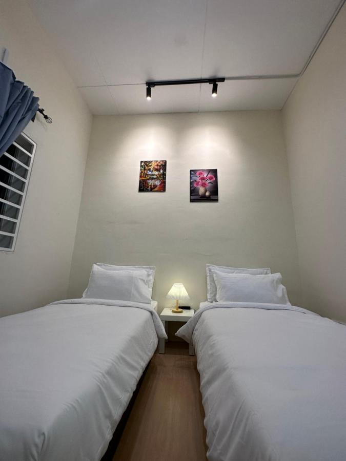Ww Hostel 22A Private Shower 조지타운 외부 사진
