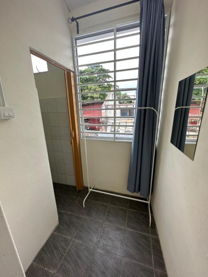 Ww Hostel 22A Private Shower 조지타운 외부 사진