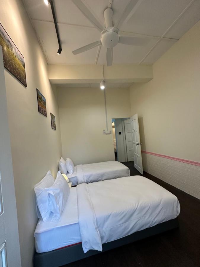 Ww Hostel 22A Private Shower 조지타운 외부 사진