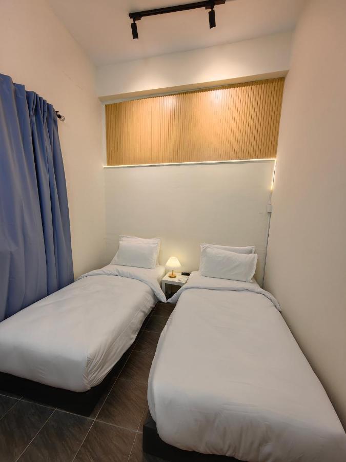 Ww Hostel 22A Private Shower 조지타운 외부 사진