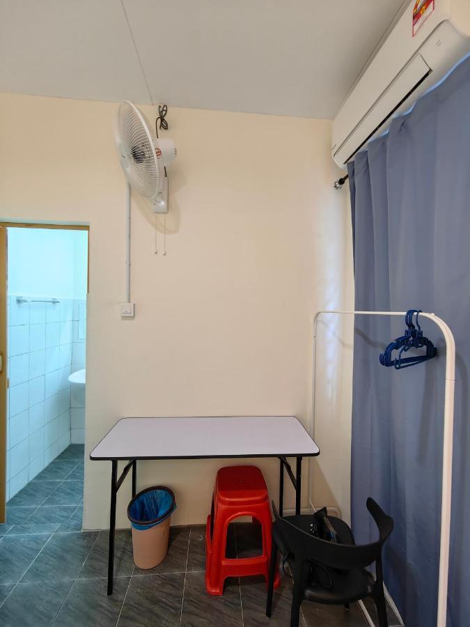 Ww Hostel 22A Private Shower 조지타운 외부 사진